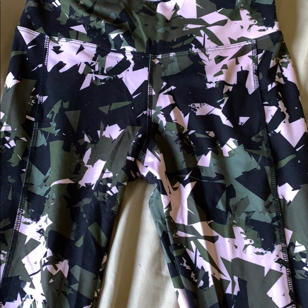 Patterned Leggings - Picture 3 of 3